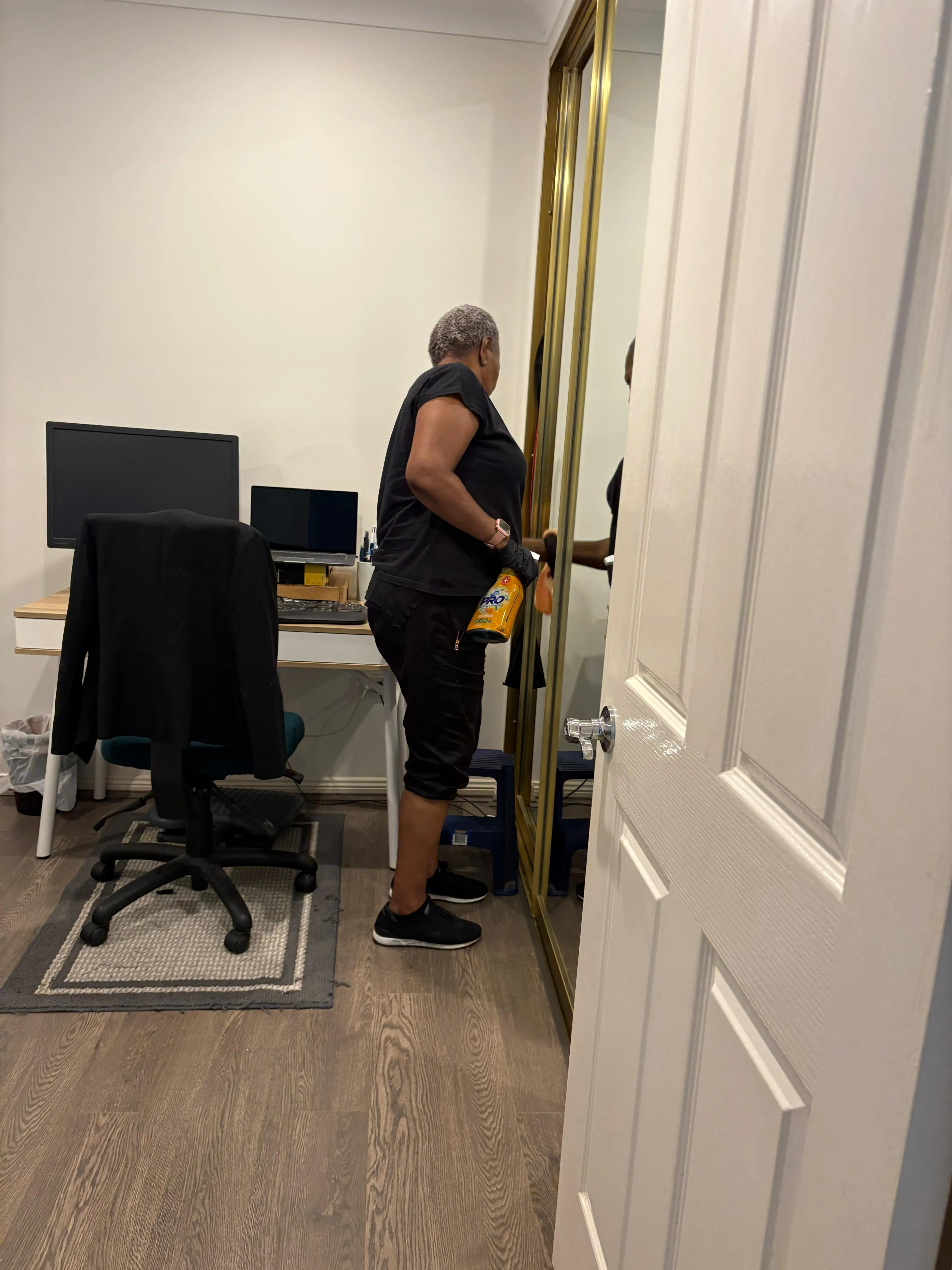 Cleaning Service Image 2